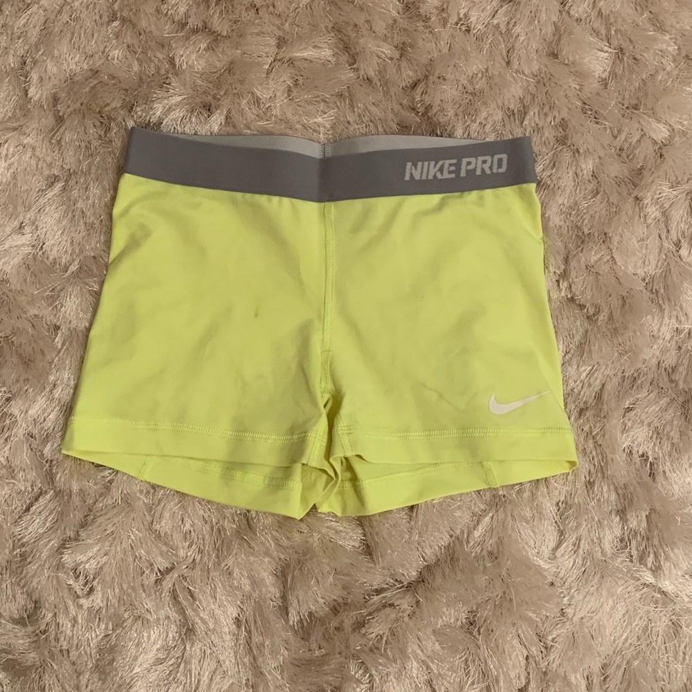 EUC nike compression shorts